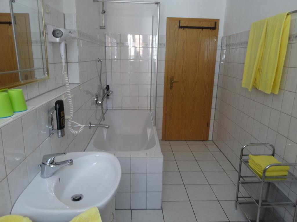 Hotel Andreasstuben Weissenburg in Bayern Room photo